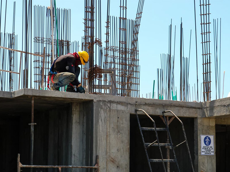 In cantiere con Nuh, al lavoro dopo il corso Iiple per addetti ai ponteggi