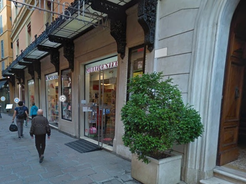 Starbucks apre a Bologna e assume. Insieme per il lavoro c'è