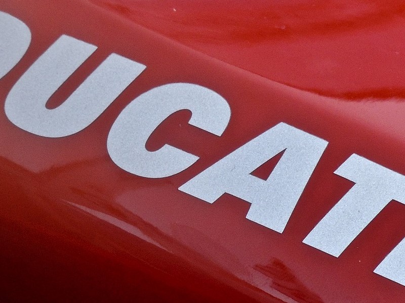 Ducati riaccende i motori e assume anche un beneficiario di Insieme per il lavoro