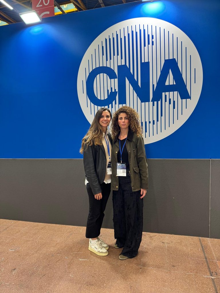 Lo staff di Insieme per il lavoro all'evento CNA Network a BolognaFiere